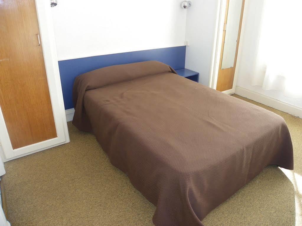 Hotel Moderne 2*